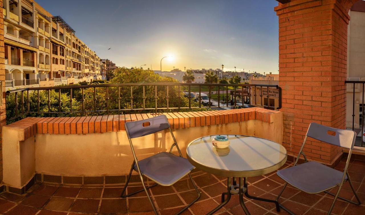 Apartamento 90 M2 En La Mejor Zona De Roquetas 로쿠타스드마르 외부 사진